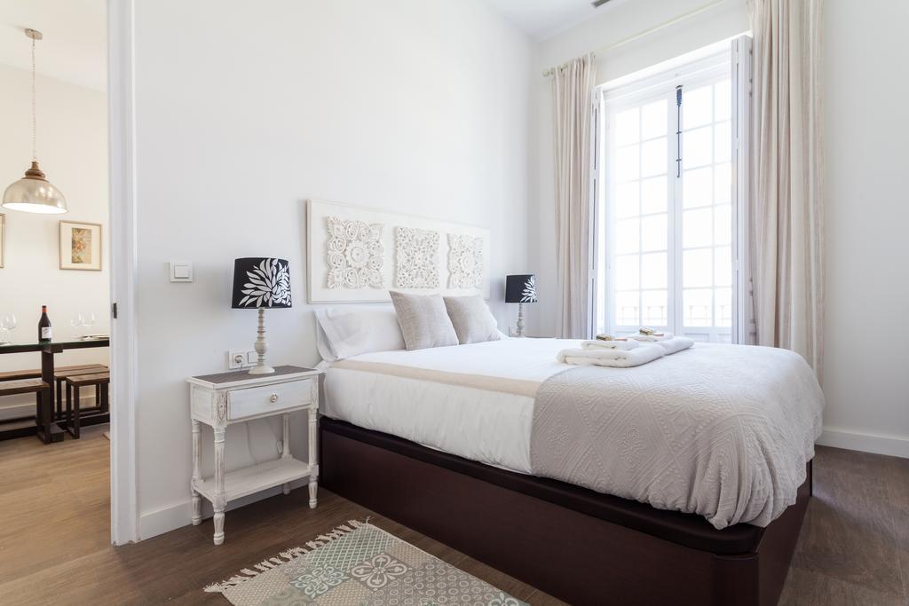 Stunning Boutique - Space Maison Apartments Seville Luaran gambar