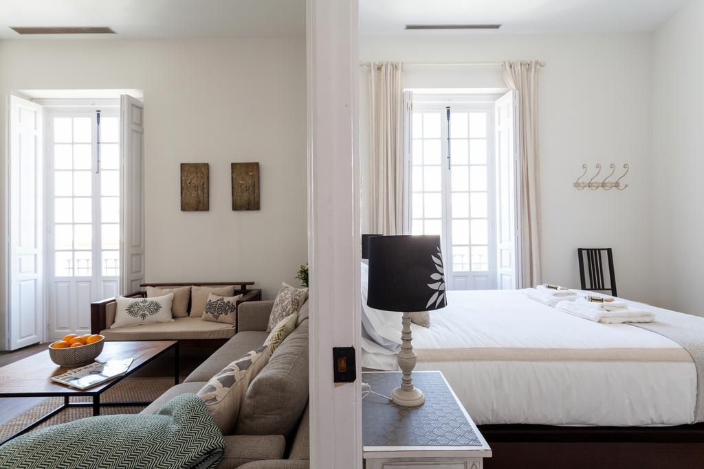 Stunning Boutique - Space Maison Apartments Seville Luaran gambar